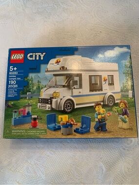 Lego 60283 City Holiday Camper Van New open box